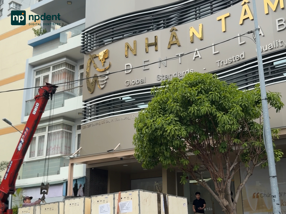 Bàn Giao Hệ Thống 12 Bàn Kỹ Thuật Viên Hiện Đại Tại Labo Nhân Tâm Cùng NPDENT