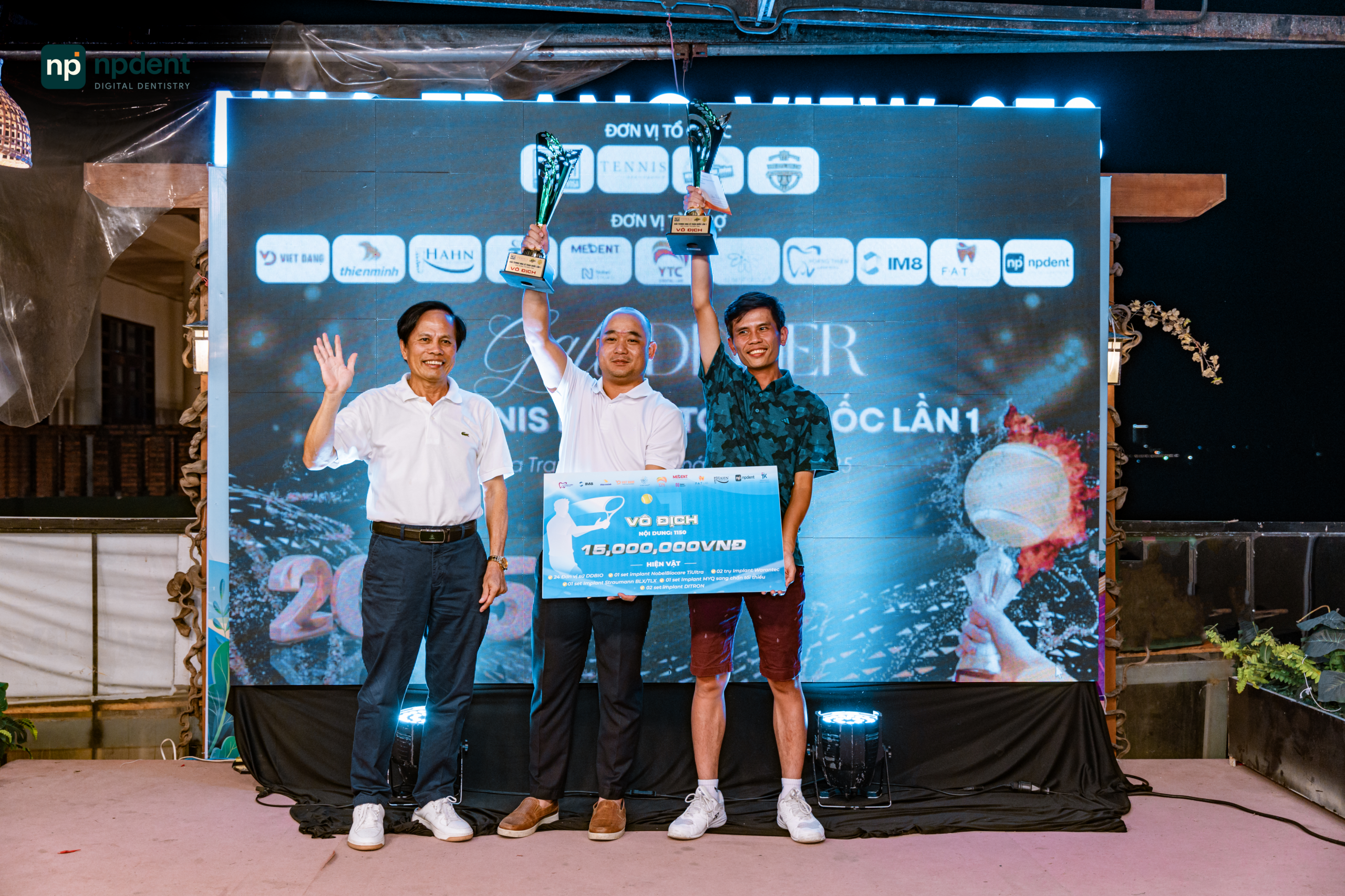 Tennis Nha Si